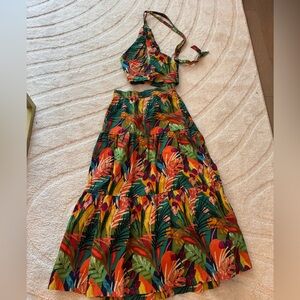 XS Print Two-Piece Midi Skirt Crop Top Set